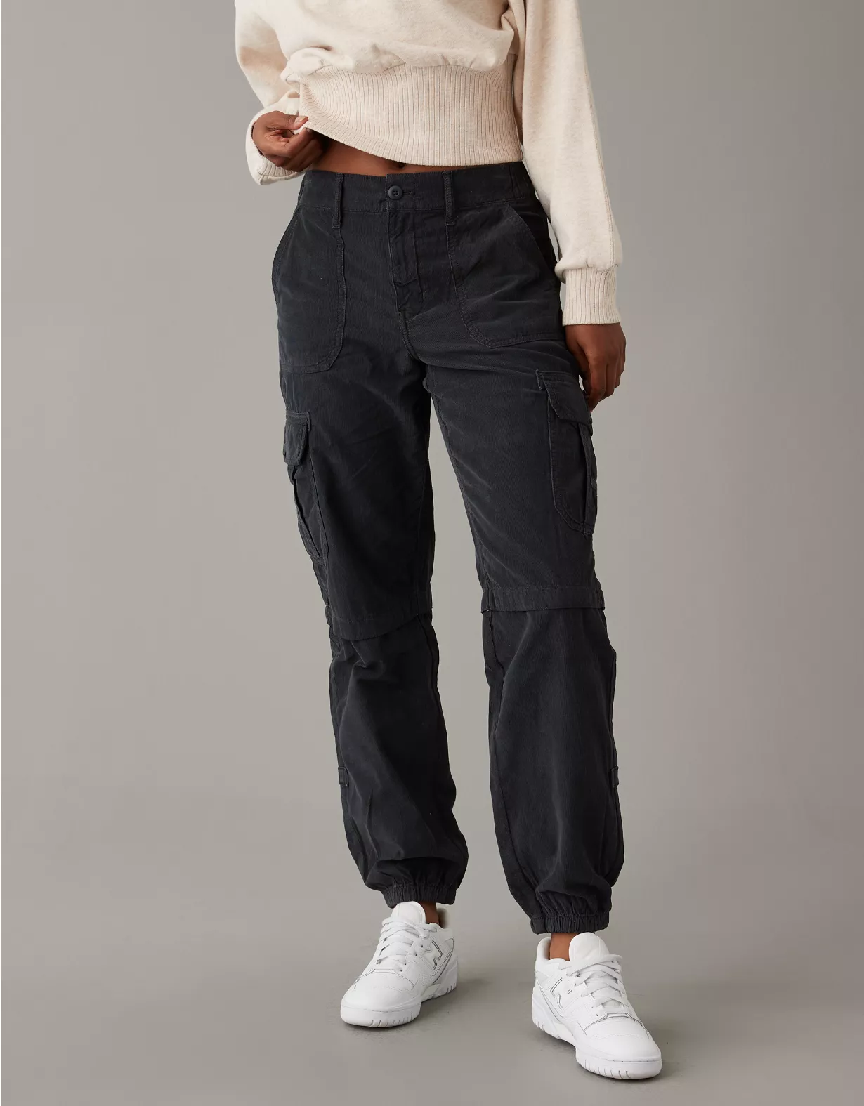 AE Super High-Waisted Baggy Corduroy Cargo Jogger 3 AE Super High-Waisted Baggy Corduroy Cargo Jogger