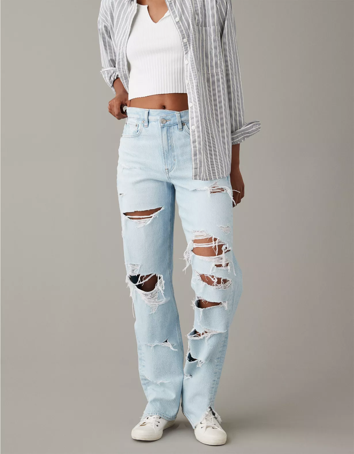 AE Strigid Super High-Waisted Baggy Straight Jean 3 AE Strigid Super High-Waisted Baggy Straight Jean