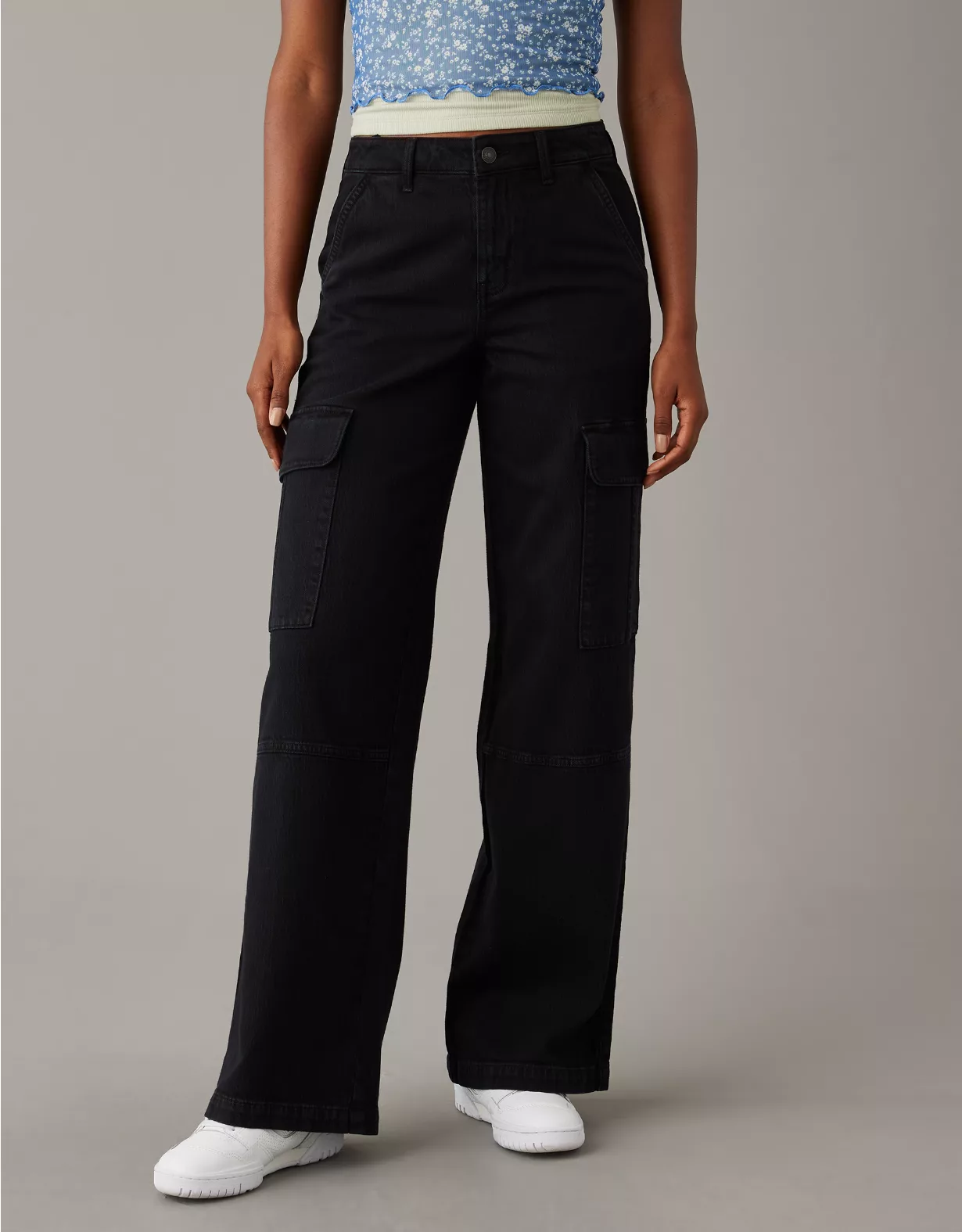 AE Stretch Super High-Waisted Baggy Wide-Leg Cargo Pant 3 AE Stretch Super High-Waisted Baggy Wide-Leg Cargo Pant