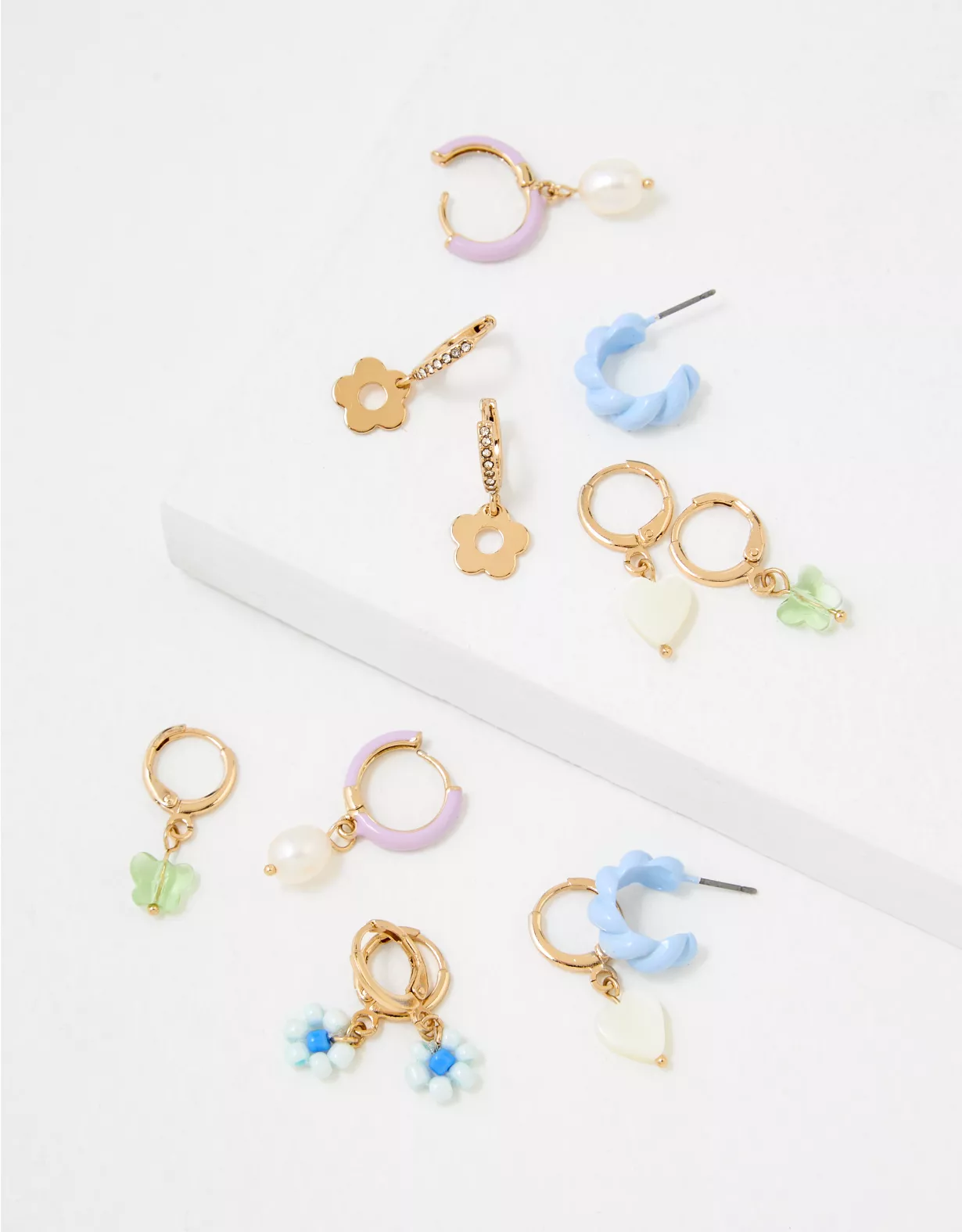 AE Daisy Hoop Earrings 6-Pack 3 AE Daisy Hoop Earrings 6-Pack