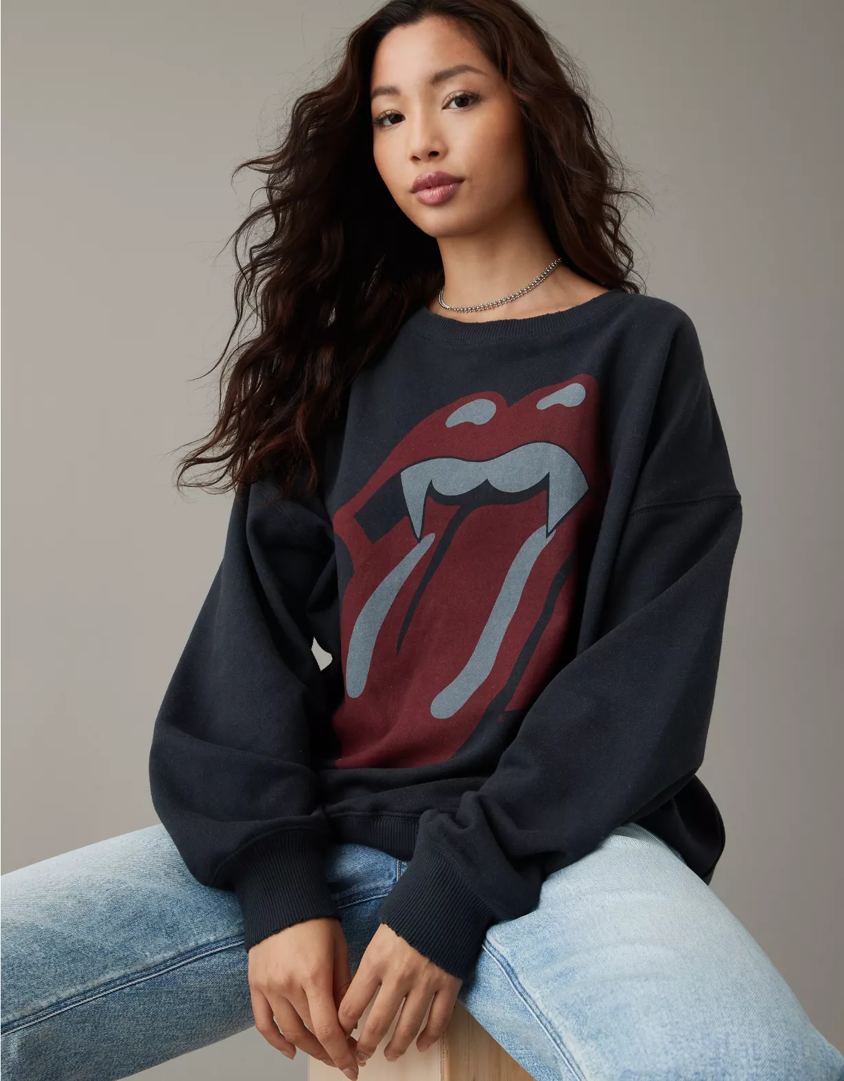 AE Oversized Halloween Rolling Stones Graphic Sweatshirt 3 AE Oversized Halloween Rolling Stones Graphic Sweatshirt