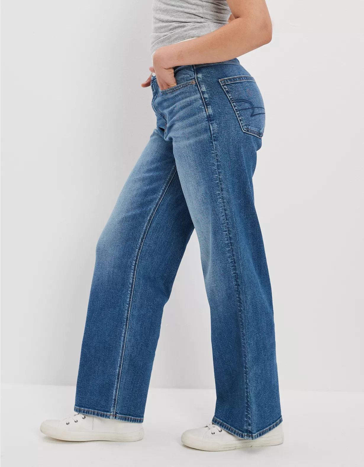AE Stretch Curvy Super High-Waisted Baggy Straight Jean 3 AE Stretch Curvy Super High-Waisted Baggy Straight Jean