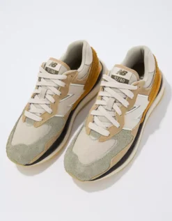 New Balance Men's 57/40 Sneaker -Aerie 7213 7496 900 b