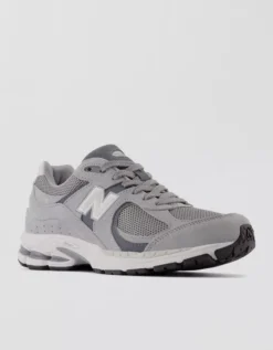 New Balance Men's 2002R Sneakers -Aerie 7213 7534 006 b