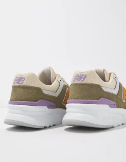 New Balance Women's 997H Sneaker -Aerie 7412 5736 309 d1
